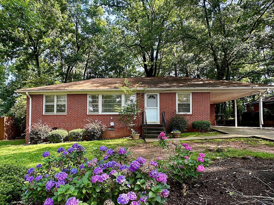 1st image of 951 Woodland Trl SE