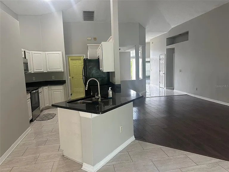929 Rosinia Ct — Photo 30