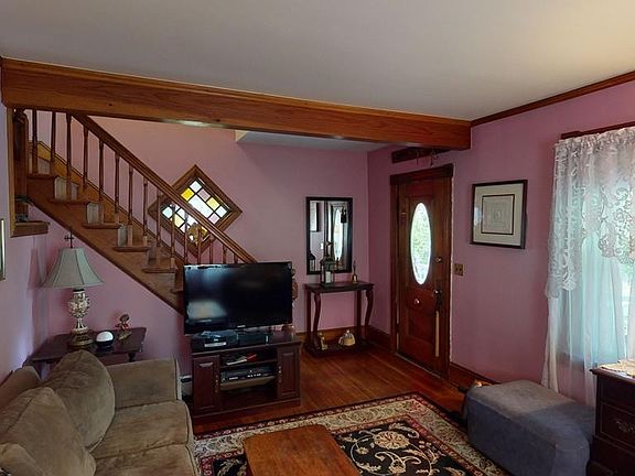 5th image of 80 Cypress St