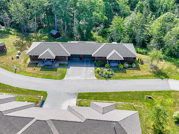 3rd image of 21 Eagle Point Road #15