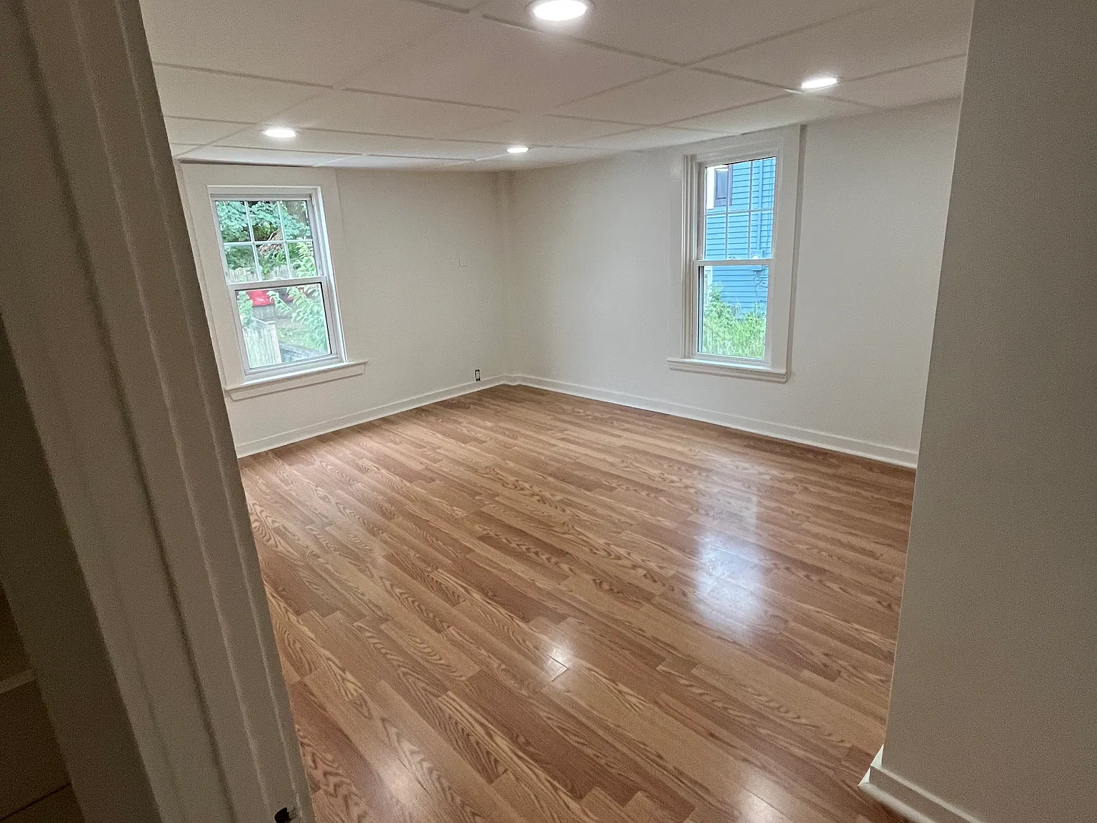 3 bed, $3,000 — Photo 3