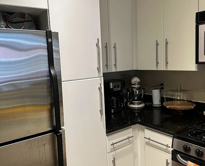 1021 N Garfield St #419 — Photo 4