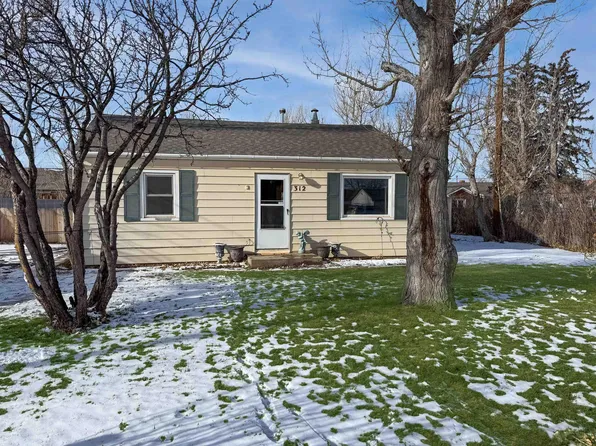 312 S Buchanan St, Laramie, WY 82070