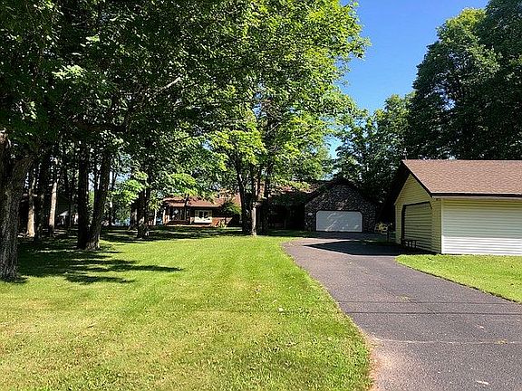 Large Lawn & Asphalt Drive