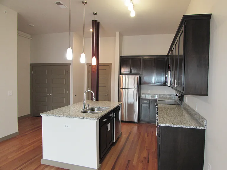 307 2nd Ave SE #G — Photo 6