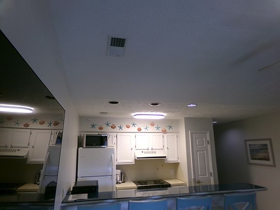 3rd image of 4262 Pinehurst Cir #8-1