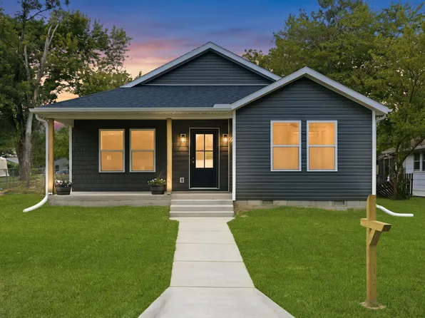 915 S. Hudson Ave, Aurora, MO 65605