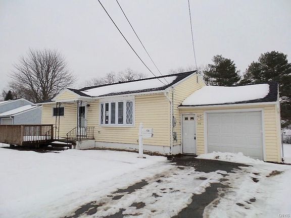 3rd image of 1713 Valley Dr