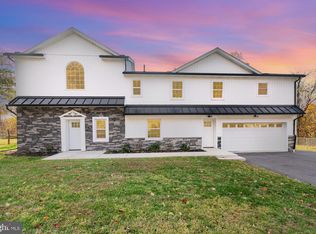 481 Sample Bridge Rd, Enola, PA 17025