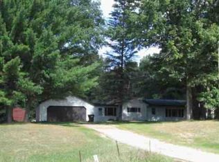 22750 M 82, Howard City, MI 49329