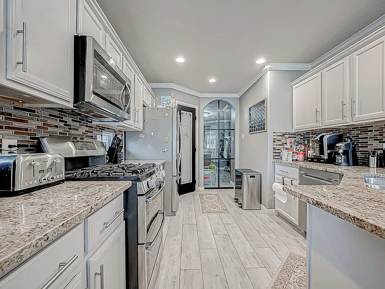 17923 Cypress Side Dr — Photo 17