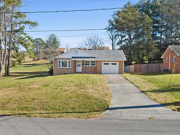 2nd image of 408 Hale St