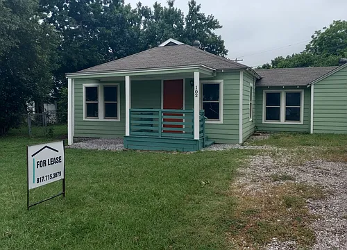 102 San Saba Ave Photo 1
