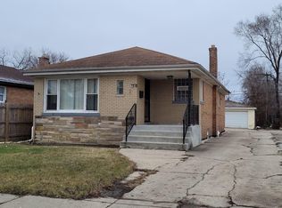 184 W 154th St, Harvey, IL 60426