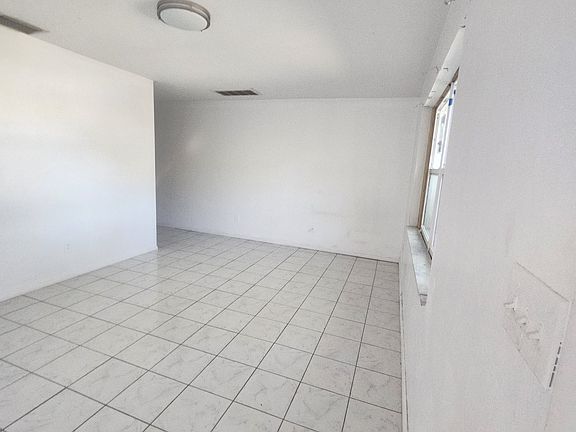 5th image of 12357 1st St #12359