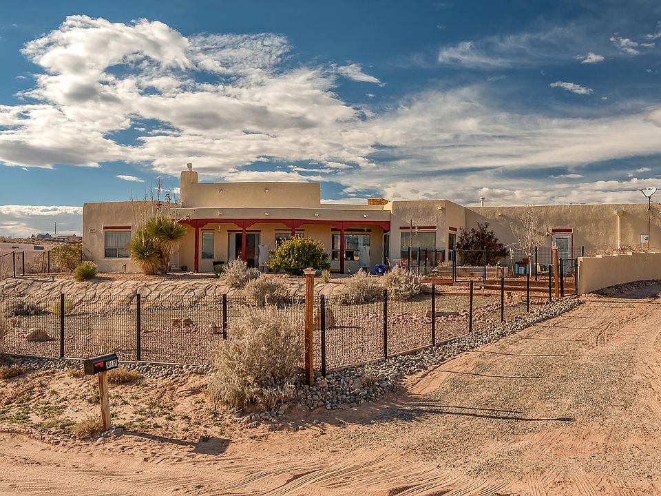 917 Chihuahua Rd NE-2