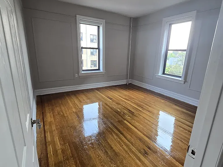 250 Ocean Pkwy #5E — Photo 5