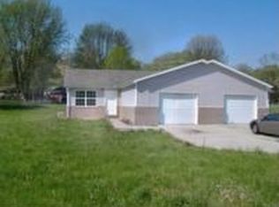 911 S Robin St, Princeton, IN 47670