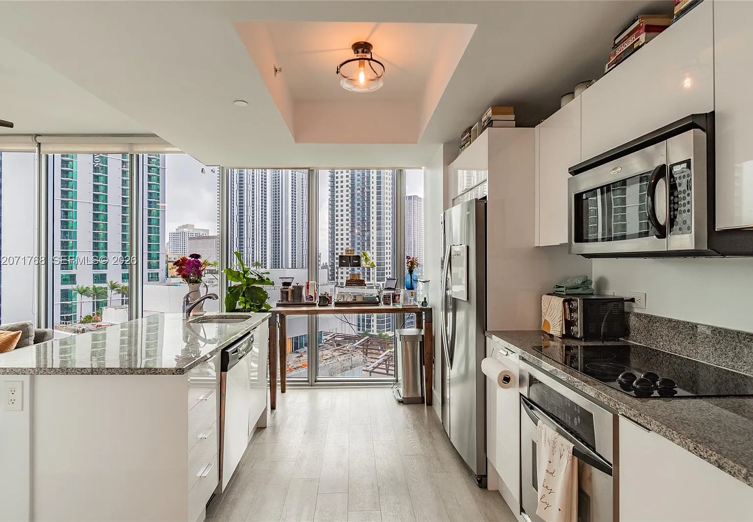 Marinablue Condo — Photo 2