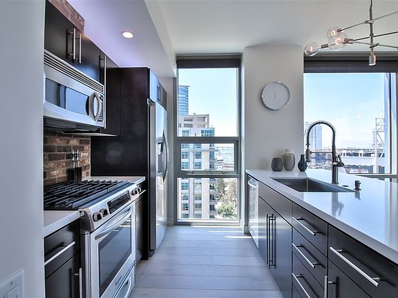 3rd image of 321 10th Ave Unit 1308