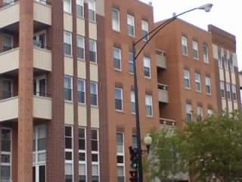 1st image of 3550 W Montrose Ave #P-4