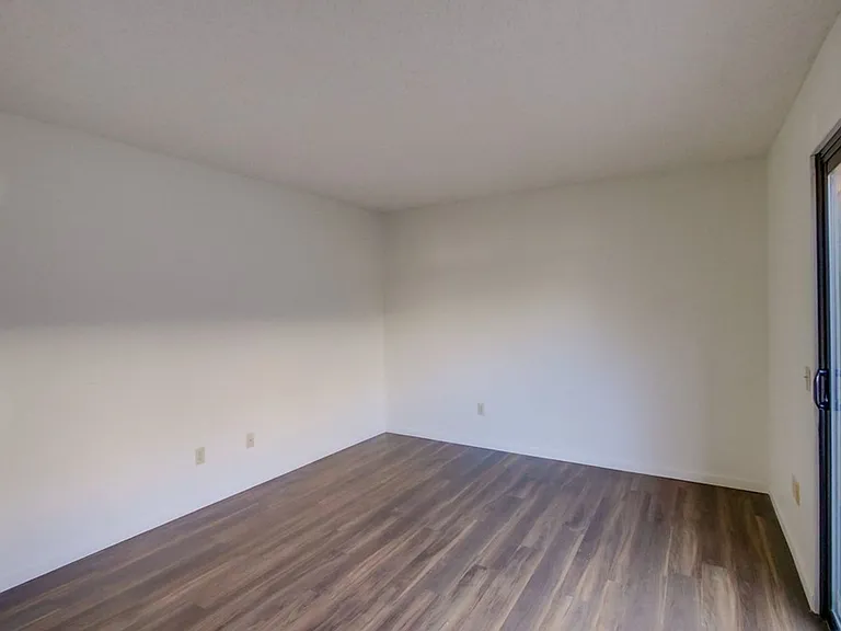 Beautifully Renovated Property perfectly situated between North Park and Normal Heights! — Photo 44