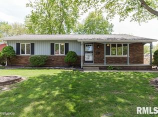 250 Yeoman Dr, Springfield, IL 62704