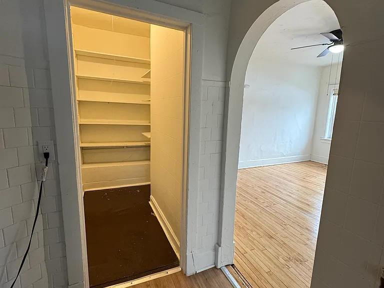 3500 S Artesian Ave #3 — Photo 11