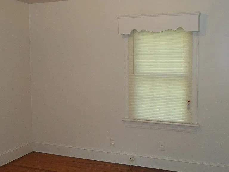 206 Hudson St — Photo 2