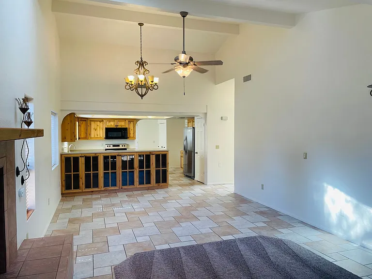 155 S Canyon Diablo Rd #25 — Photo 9