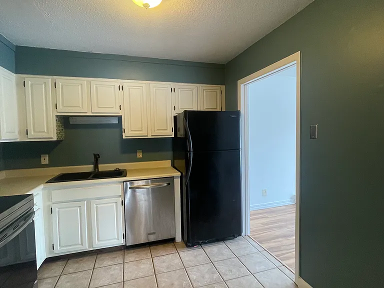 254 Ledgewood Cir #103 — Photo 15
