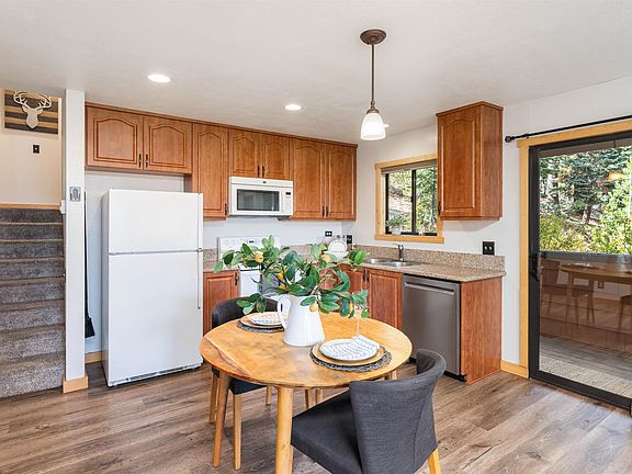 3rd image of 11567 Snowpeak Way Unit 649