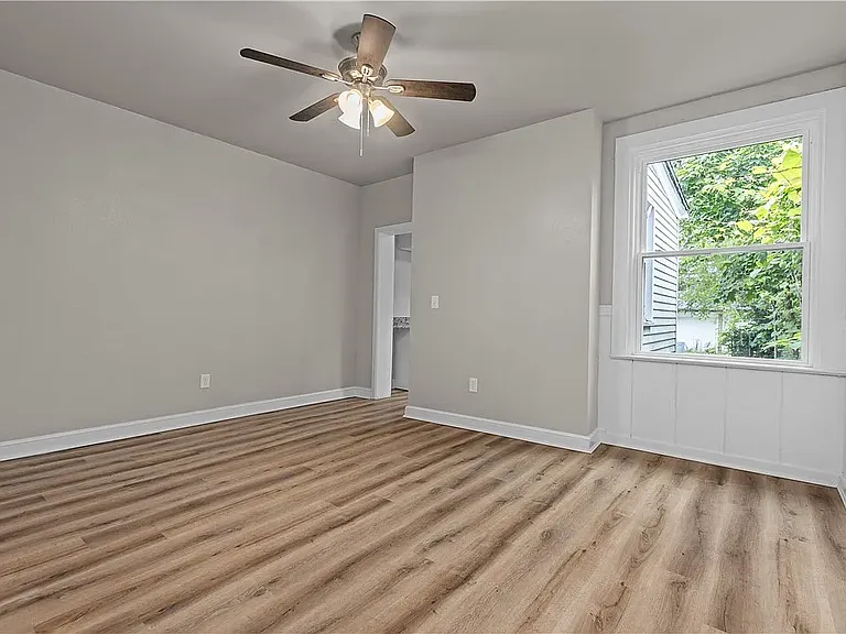 1238 Church Ave — Photo 19