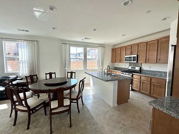 5th image of 2936 E Merritt Paseo