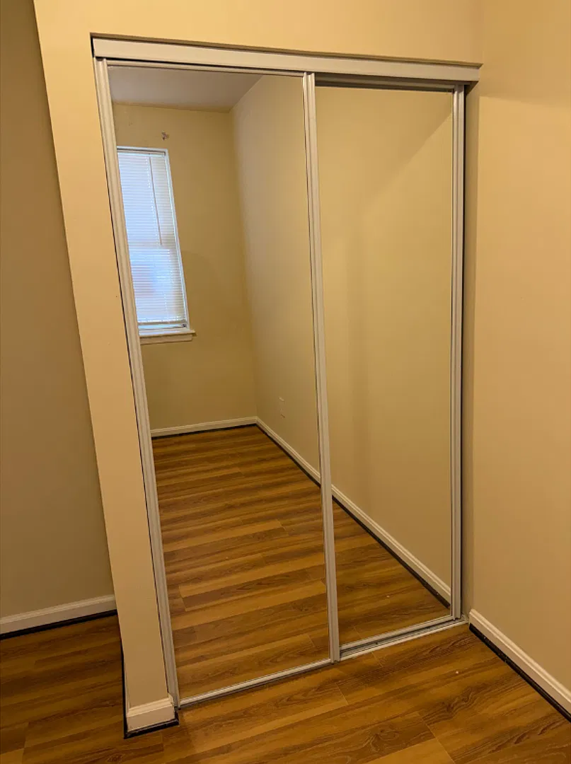 2310 Jefferson St $600 Available (Shared Bath) — Photo 4