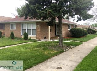 15114 Oak St, Dolton, IL 60419