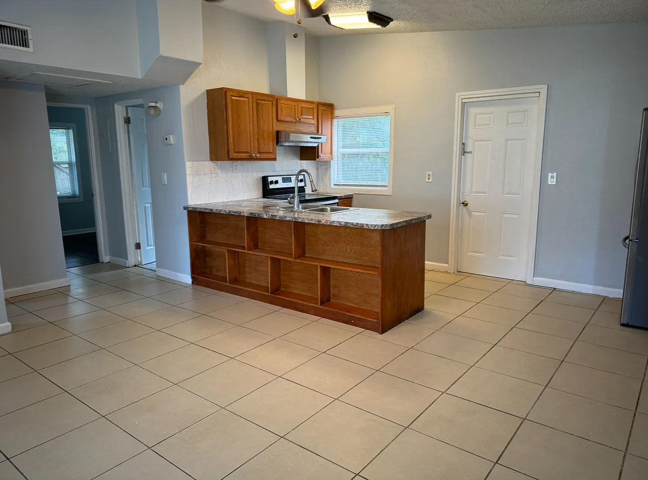3912 bunnell dr — Photo 3