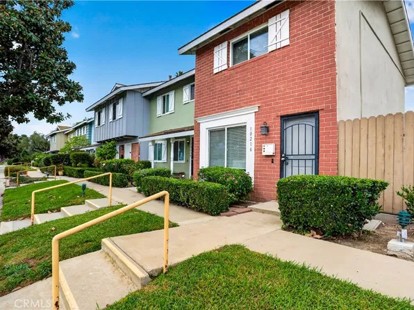 10216 Ascot Cir, Huntington Beach, CA 92646