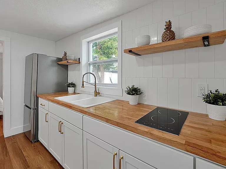 1711 White Ave #R — Photo 10