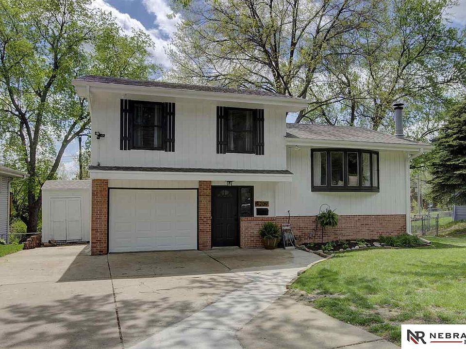 1st image of 9209 Meadow Dr