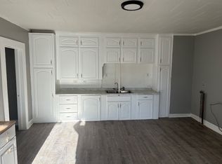 158 Charlton St #1, Southbridge, MA 01550