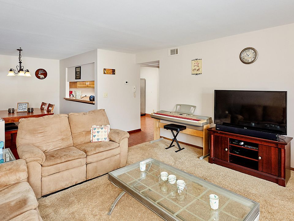 1st image of 360 Park Hill Dr