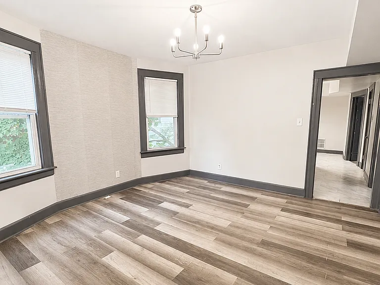 875 S 20th St #2 — Photo 9