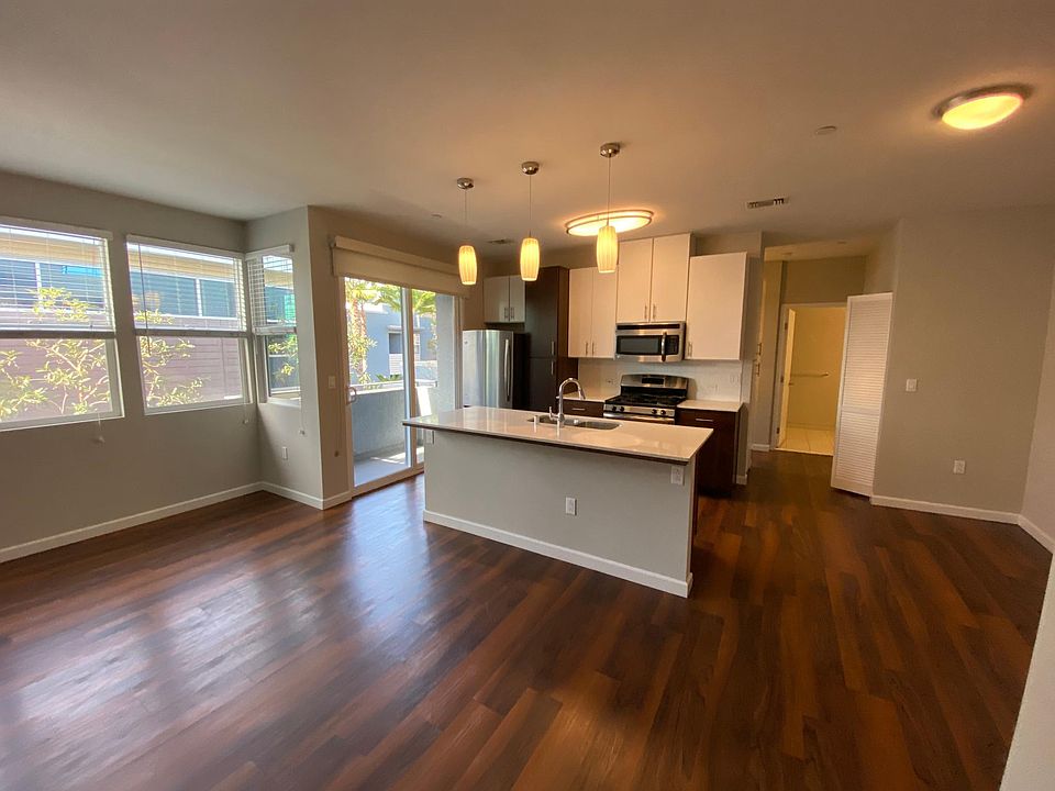 1st image of 1020 Lake St APT F