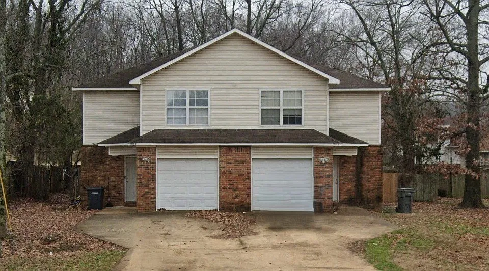 1305 Loberg Ln #B