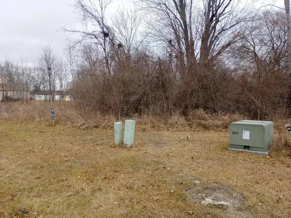 11428 Grand Oaks Dr, Clio, MI 48420