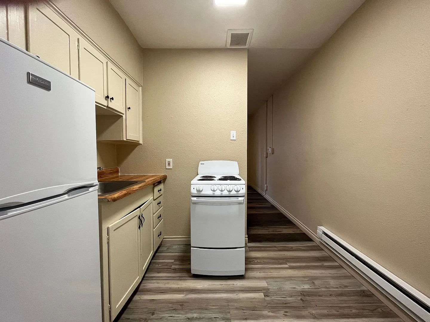 Augustine Apartments — Photo 2
