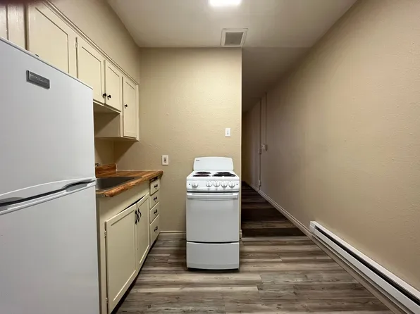 Augustine Apartments, 916 W Augusta Ave APT 3, Spokane, WA 99205