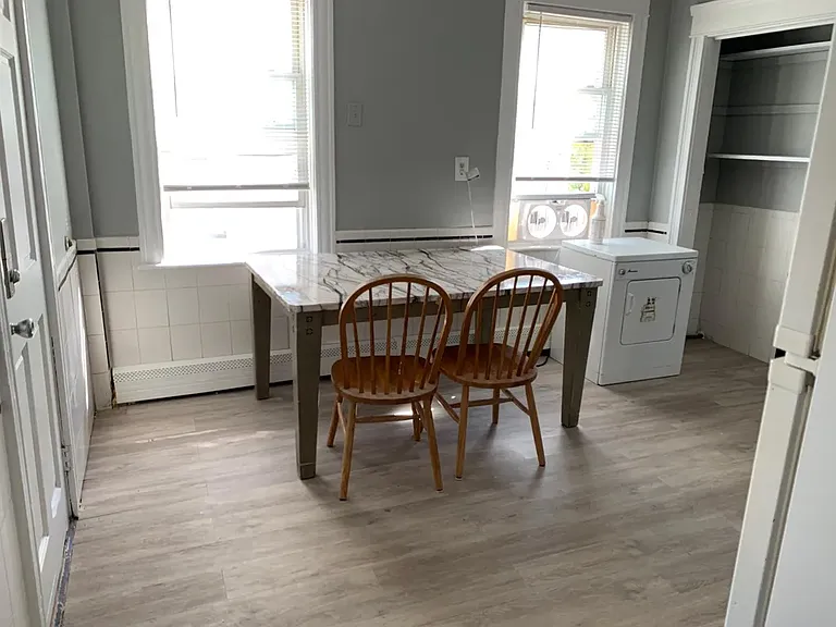 347 Douglas Ave #2 — Photo 16