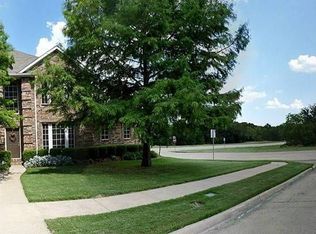 2800 Buena Vista Ct, Carrollton, TX 75007